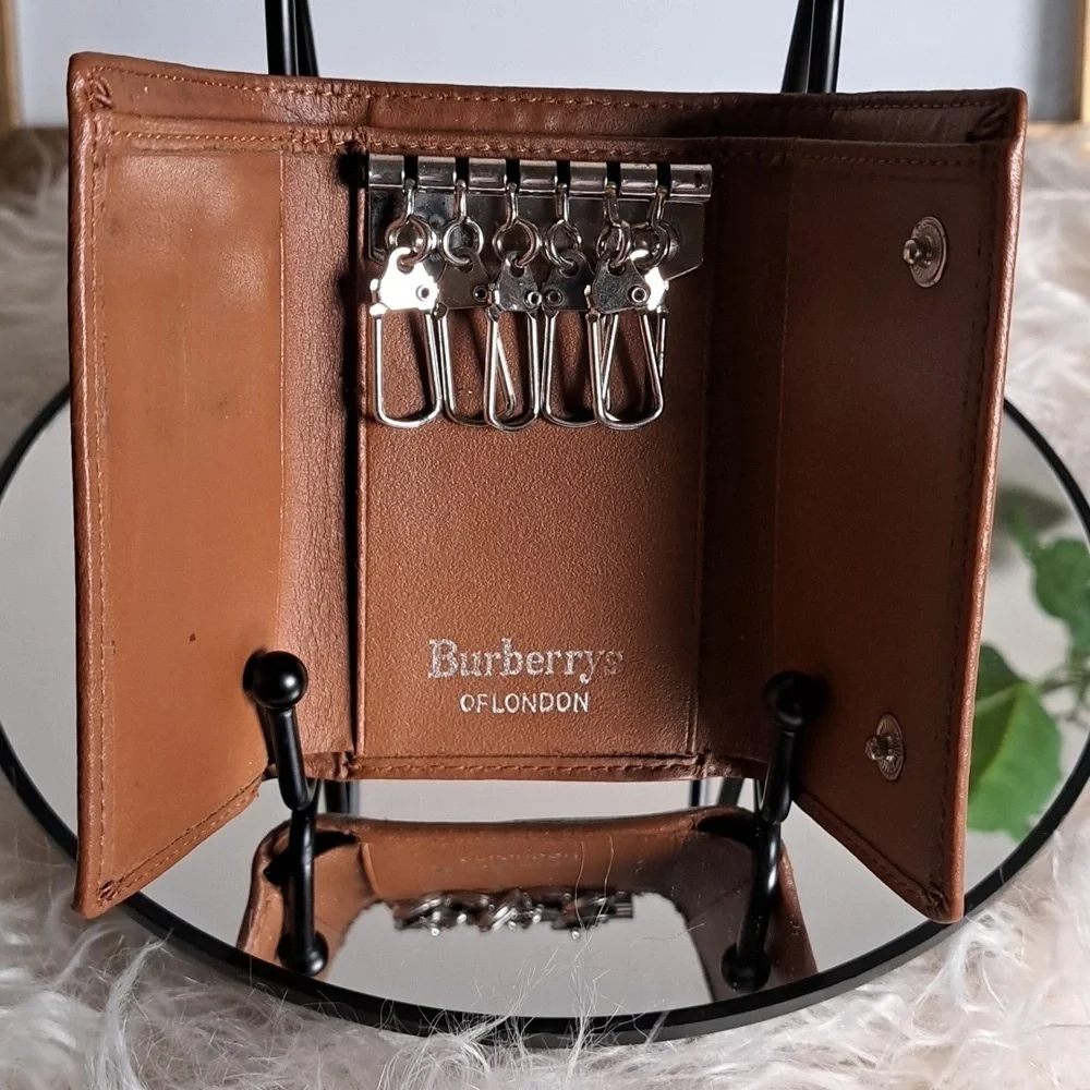 Burberrys Of London Vintage Nova Check Key Holder